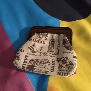 1960/1970 Vintage Hawaiin Island Memorabilia Change Purse